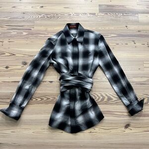 Altuzarra McKenna Plaid Wrap Top Size 38
As seen on Miranda in Sex n City !